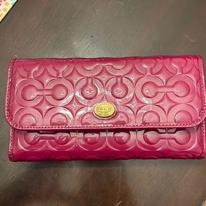 Bubble Coach Wallet